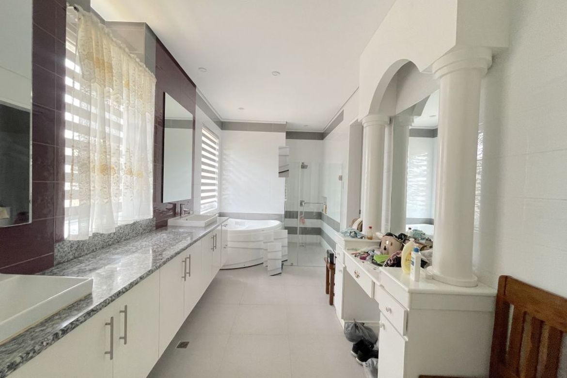 5 Bedroom House for Sale in Niyugan, Laurel, Batangas – photo 6