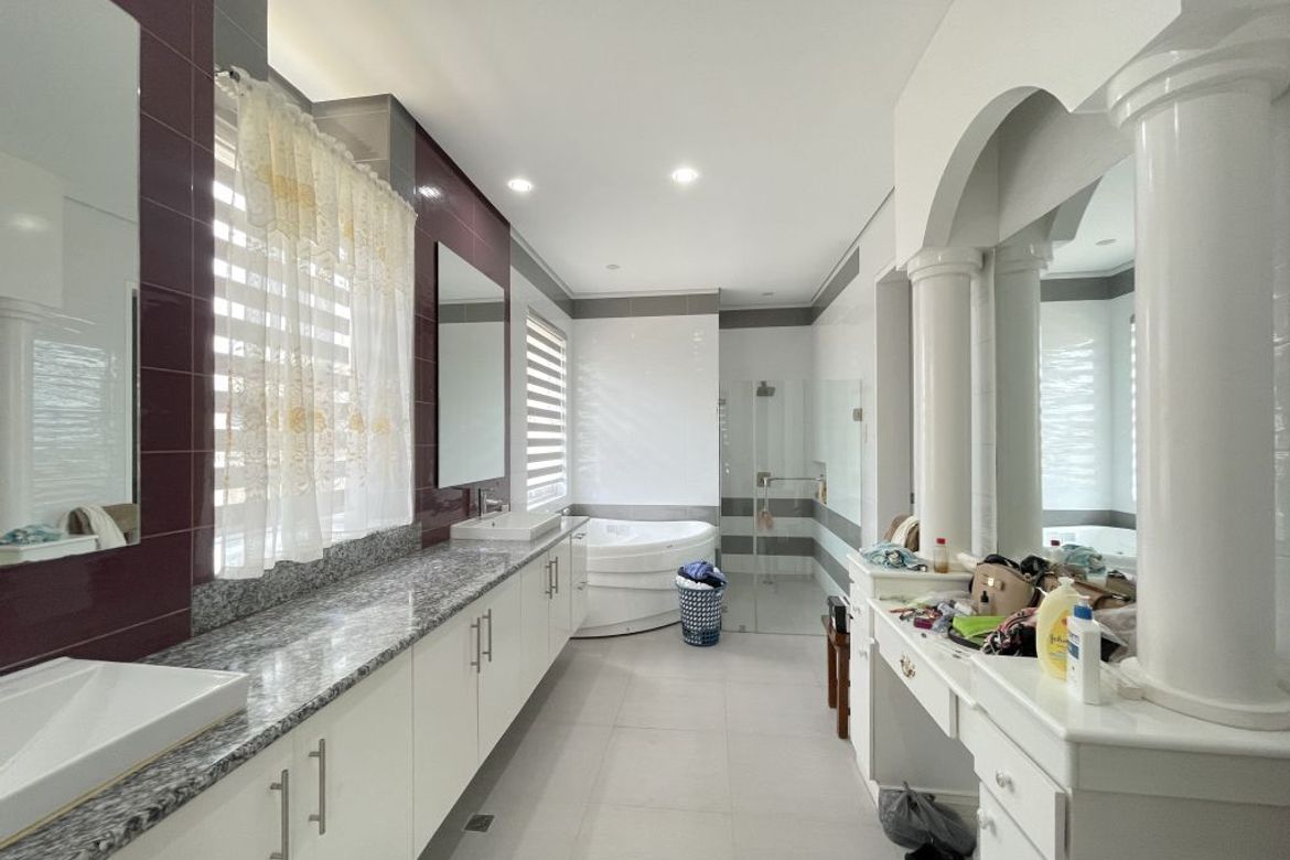 5 Bedroom House for Sale in Niyugan, Laurel, Batangas – photo 7