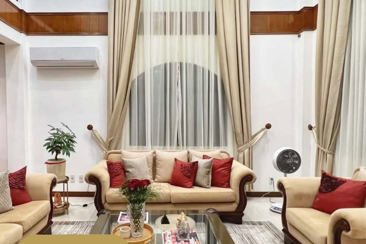 5 Bedroom House for Sale in Paliparan I, Dasmariñas, Cavite