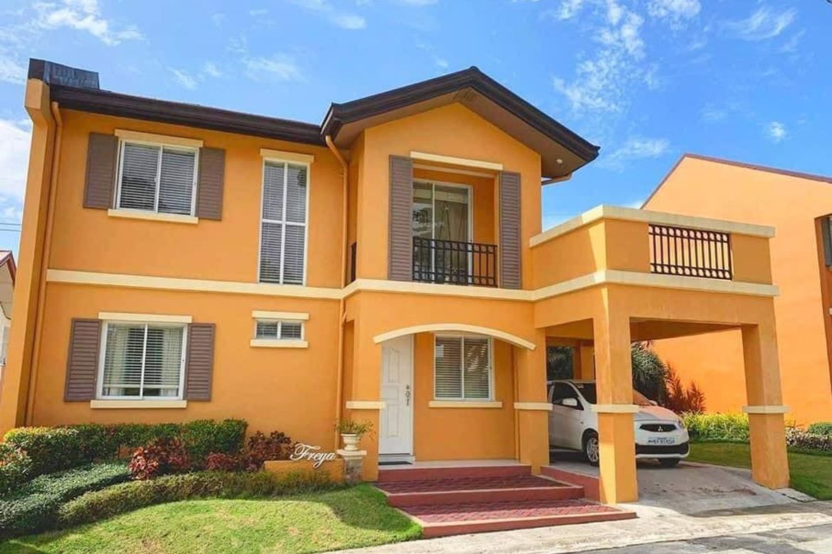 5 Bedroom House for Sale in Palo-Alto, Calamba, Laguna