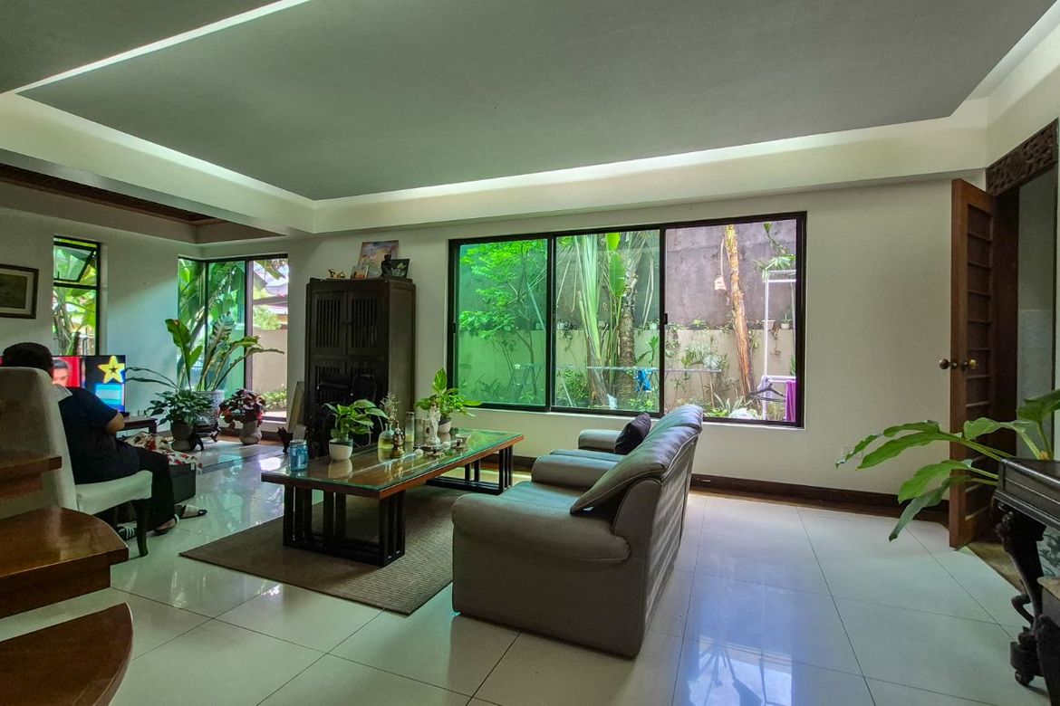 5 Bedroom House for Sale in Pansol, Quezon City, Metro Manila – photo 3