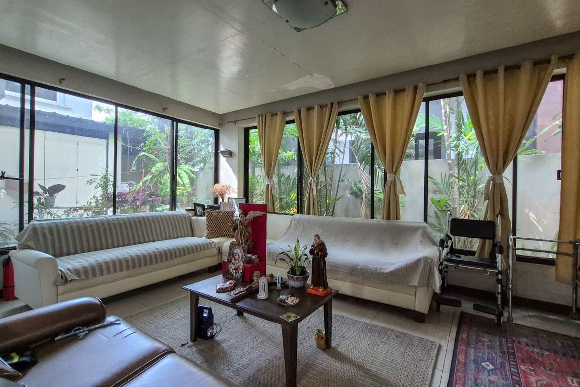 5 Bedroom House for Sale in Pansol, Quezon City, Metro Manila – photo 5