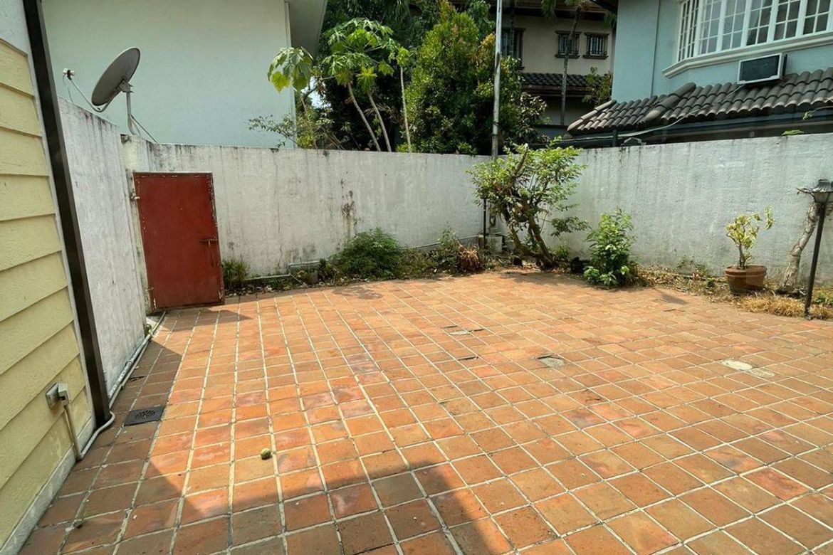 5 Bedroom House for Sale in Pansol, Quezon City, Metro Manila – photo 3