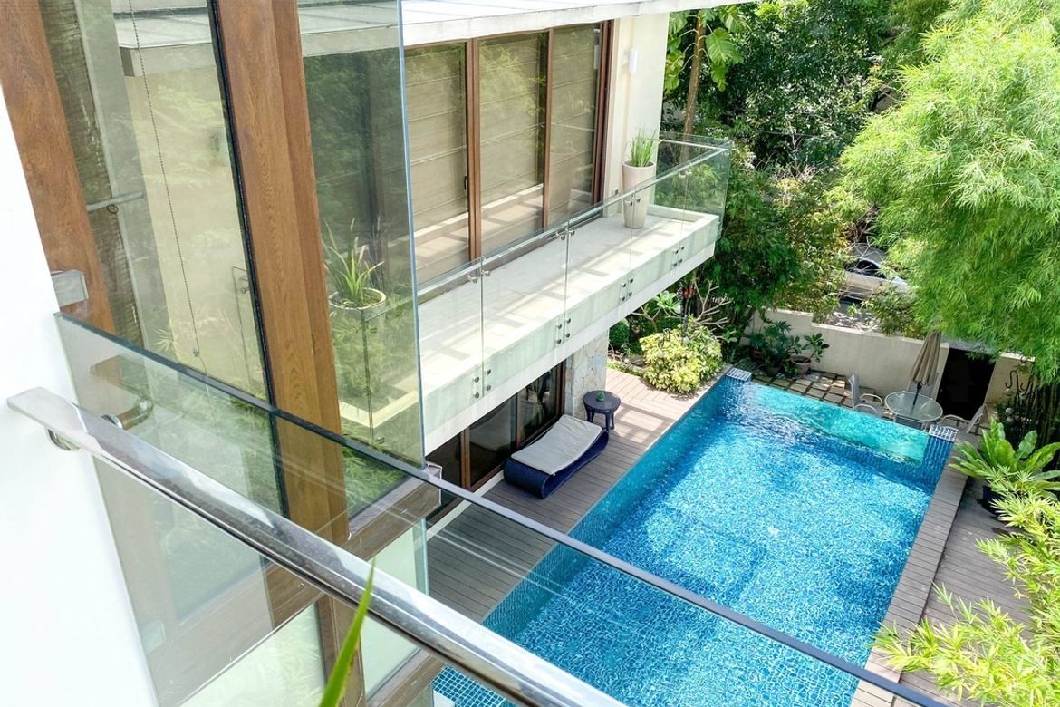 5 Bedroom House for Sale in Pansol, Quezon City, Metro Manila – photo 2