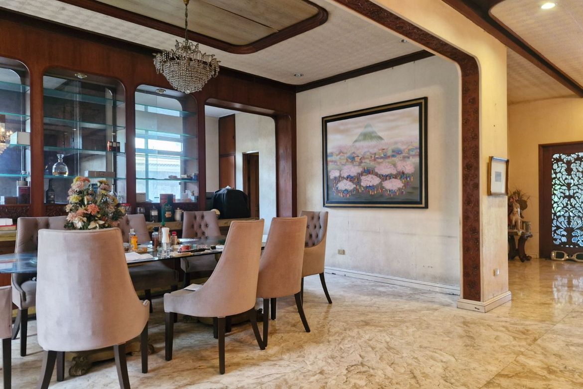 5 Bedroom House for Sale in Pansol, Quezon City, Metro Manila – photo 3