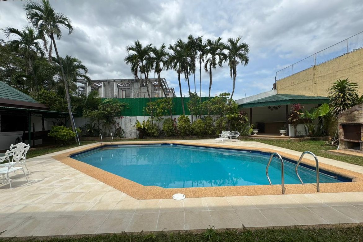 5 Bedroom House for Sale in Pansol, Quezon City, Metro Manila – photo 5