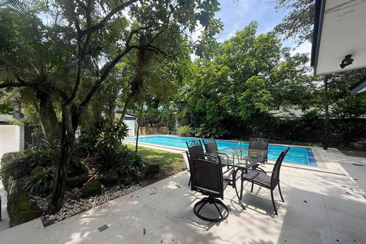 5 Bedroom House for Sale in Pansol, Quezon City, Metro Manila – photo 7