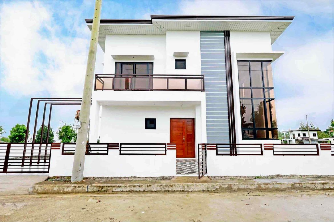 5 Bedroom House for Sale in Parian, Mexico, Pampanga