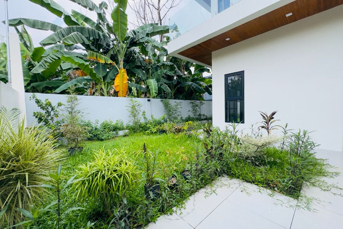 5 Bedroom House for Sale in Pasong Putik Proper, Quezon City, Metro Manila – photo 8