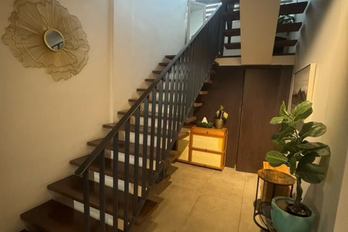 5 Bedroom House for Sale in Pedro Cruz, San Juan, Metro Manila near LRT-2 J. Ruiz – photo 2