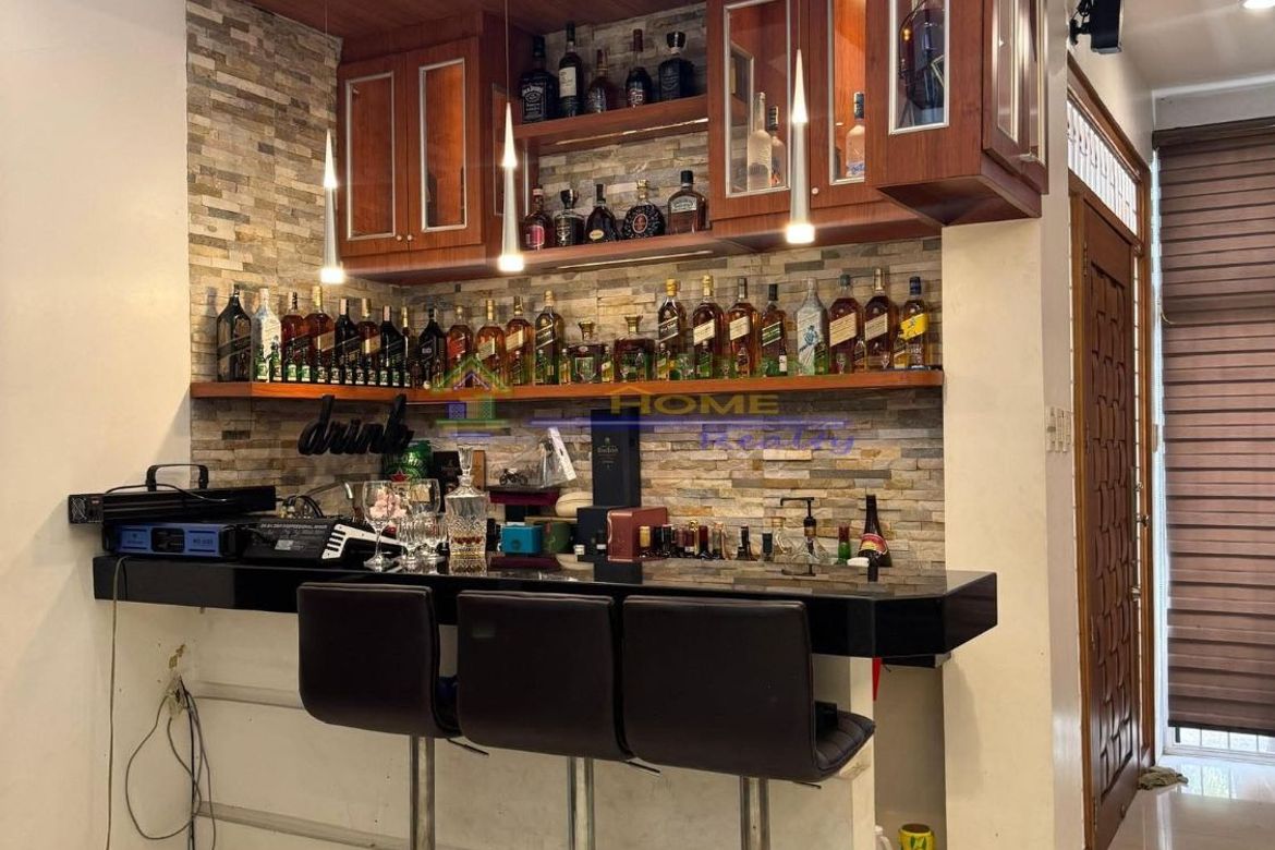 5 Bedroom House for Sale in Plainview, Mandaluyong, Metro Manila near MRT-3 Boni – photo 3