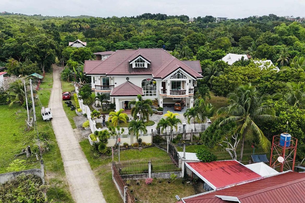 5 Bedroom House for Sale in Poblacion, Baclayon, Bohol – photo 8
