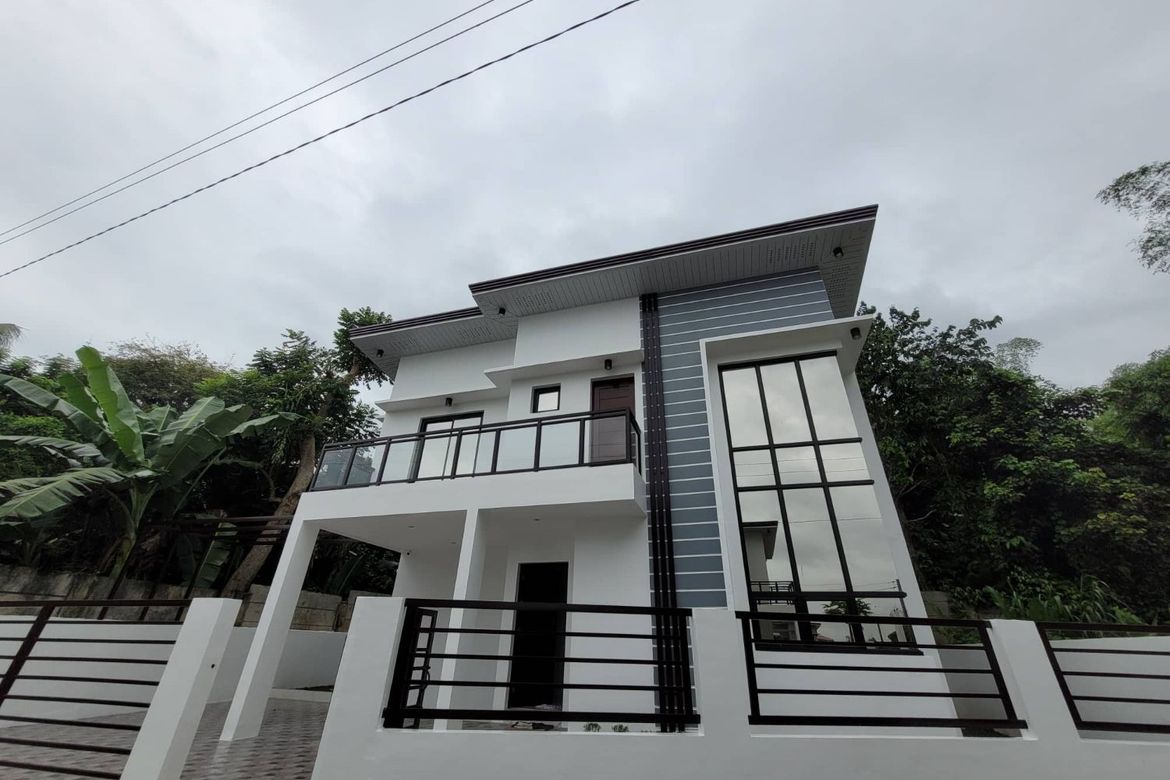 5 Bedroom House for Sale in Poblacion Barangay 6, Lipa, Batangas