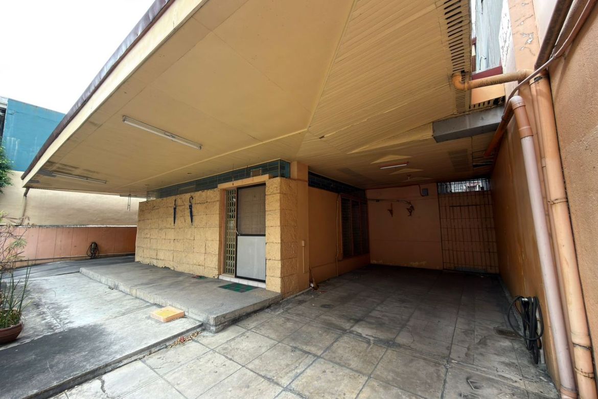 5 Bedroom House for Sale in Poblacion, Makati, Metro Manila – photo 7