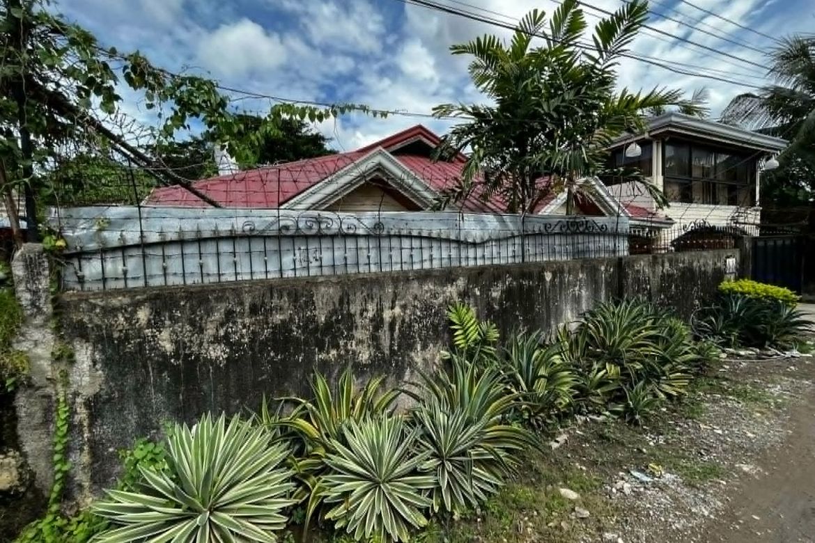 5 Bedroom House for Sale in Poblacion, Talisay, Cebu – photo 2
