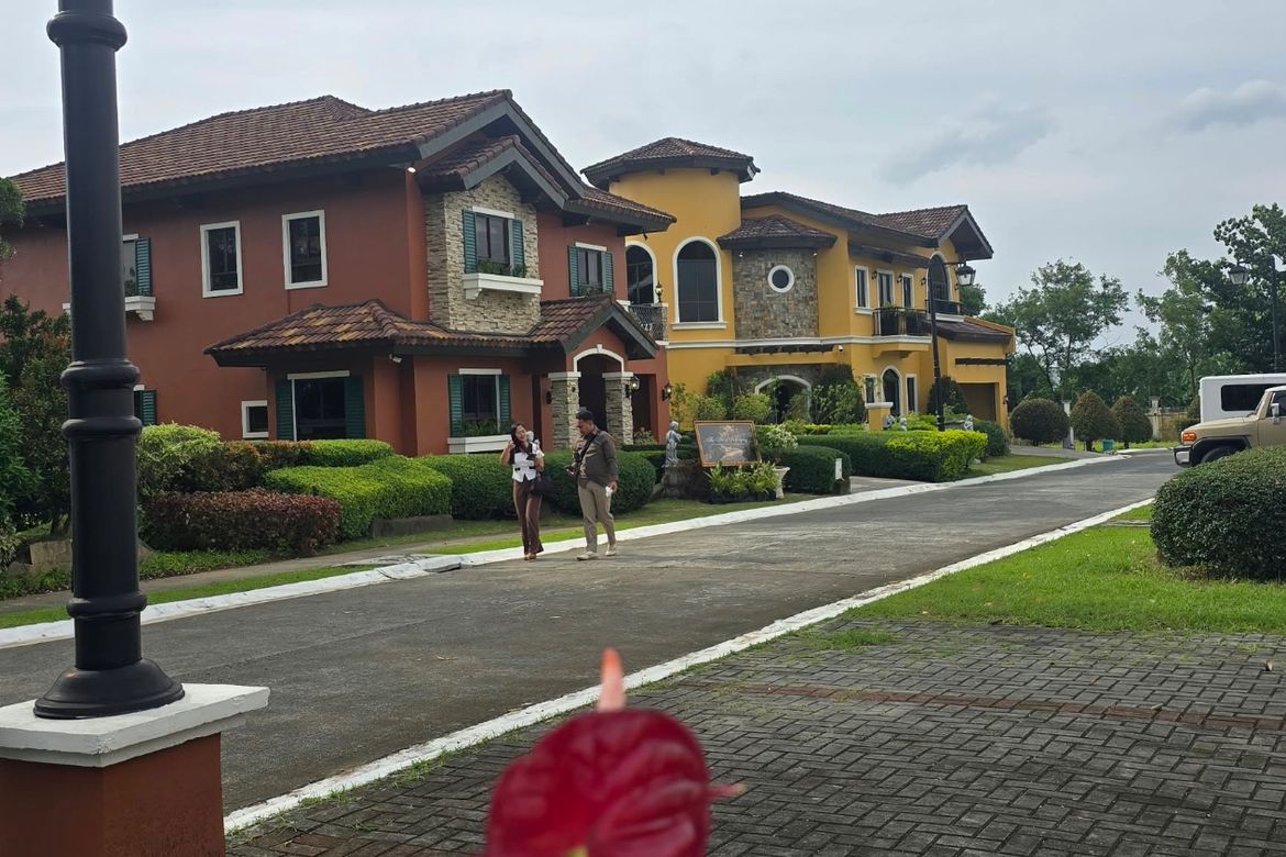 5 Bedroom House for Sale in Portofino Heights, Almanza Dos, Las Piñas, Metro Manila – photo 5
