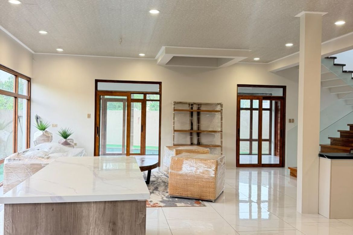 5 Bedroom House for Sale in Portofino Heights, Almanza Dos, Las Piñas, Metro Manila – photo 4