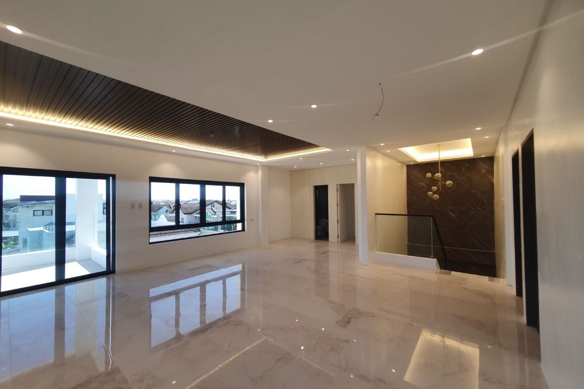 5 Bedroom House for Sale in Princeton Heights, Bayanan, Bacoor, Cavite