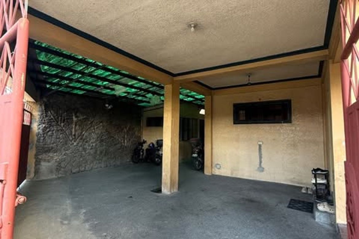 5 Bedroom House for Sale in Pulang Lupa Dos, Las Piñas, Metro Manila – photo 5