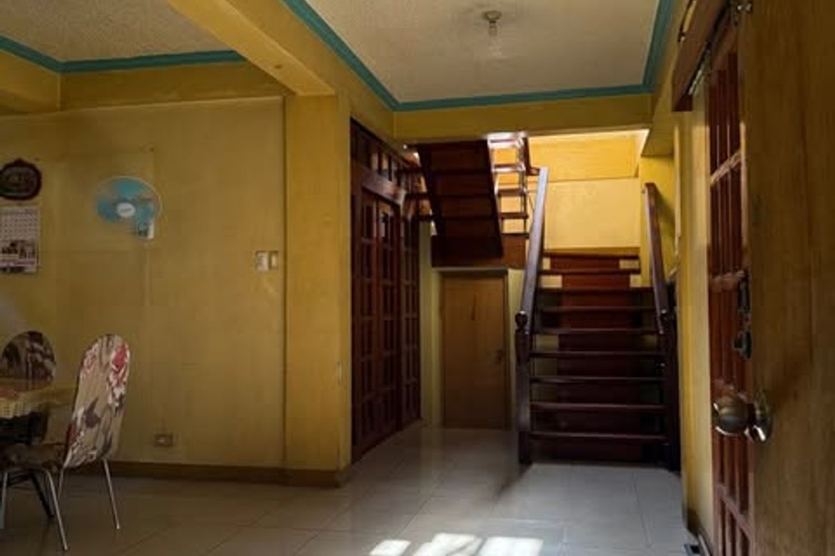 5 Bedroom House for Sale in Pulang Lupa Dos, Las Piñas, Metro Manila – photo 7