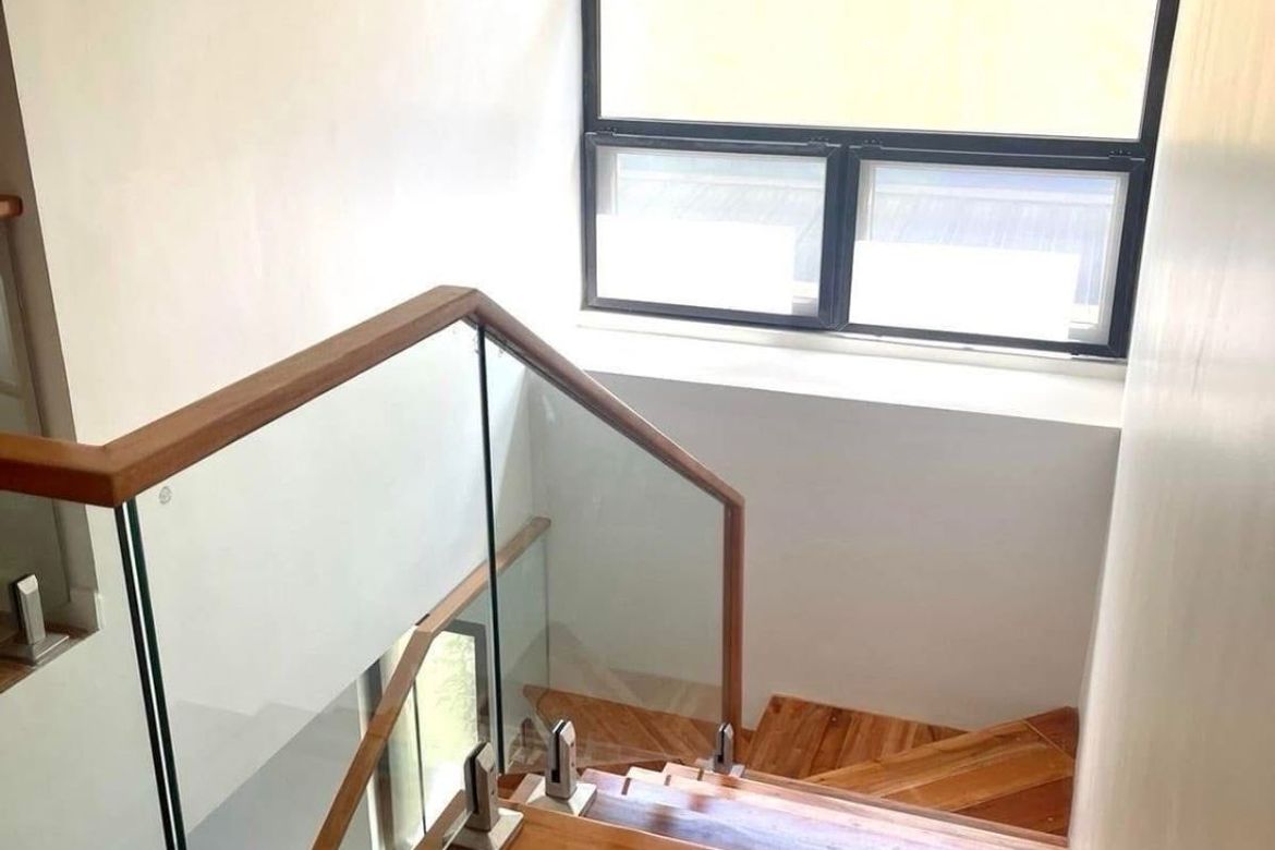 5 Bedroom House for Sale in Pulang Lupa Dos, Las Piñas, Metro Manila – photo 4