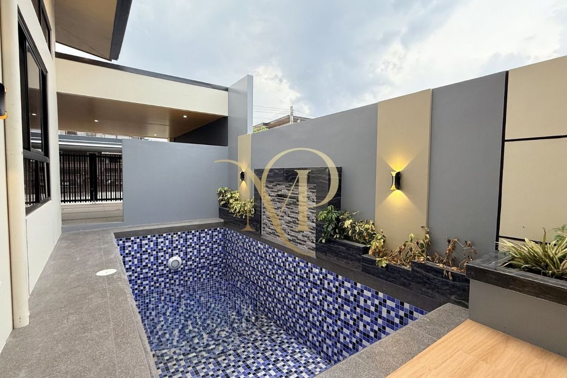5 Bedroom House for Sale in Pulung Bulu, San Fernando, Pampanga