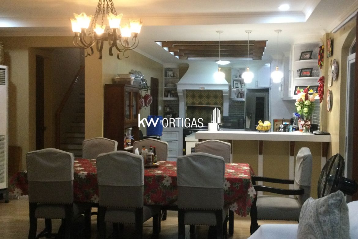5 Bedroom House for Sale in Pulung Cacutud, Angeles, Pampanga – photo 5
