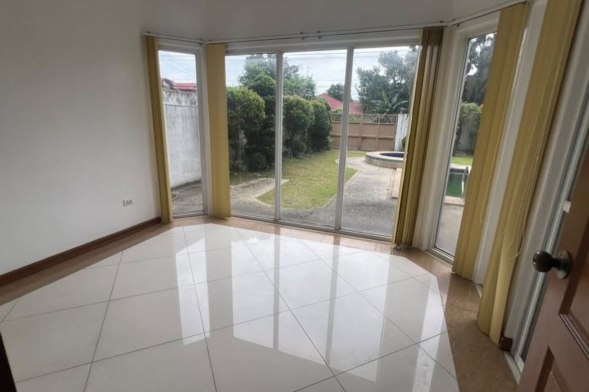 5 Bedroom House for Sale in Pulung Maragul, Angeles, Pampanga – photo 8