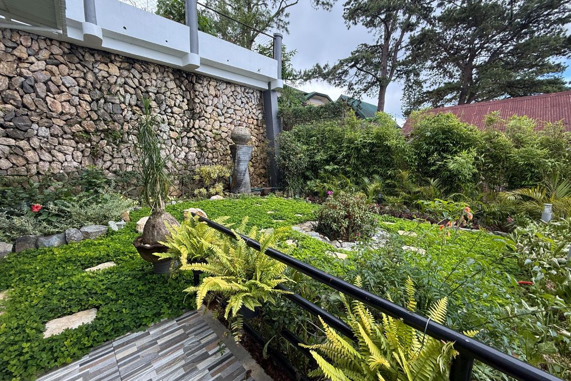 5 Bedroom House for Sale in Quezon Hill Proper, Baguio, Benguet