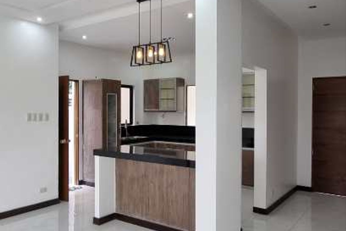 5 Bedroom House for Sale in Quiapo, Manila, Metro Manila near LRT-1 Carriedo – photo 7