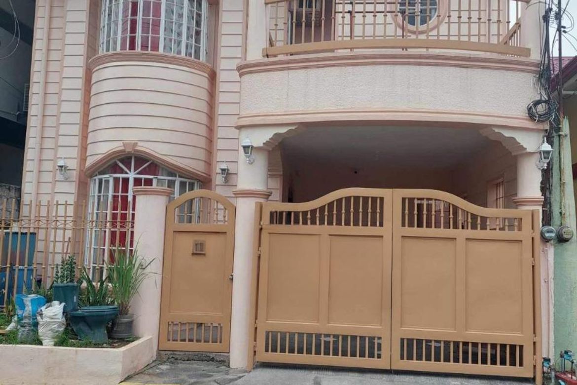 5 Bedroom House for Sale in Quiapo, Manila, Metro Manila near LRT-1 Carriedo – photo 2