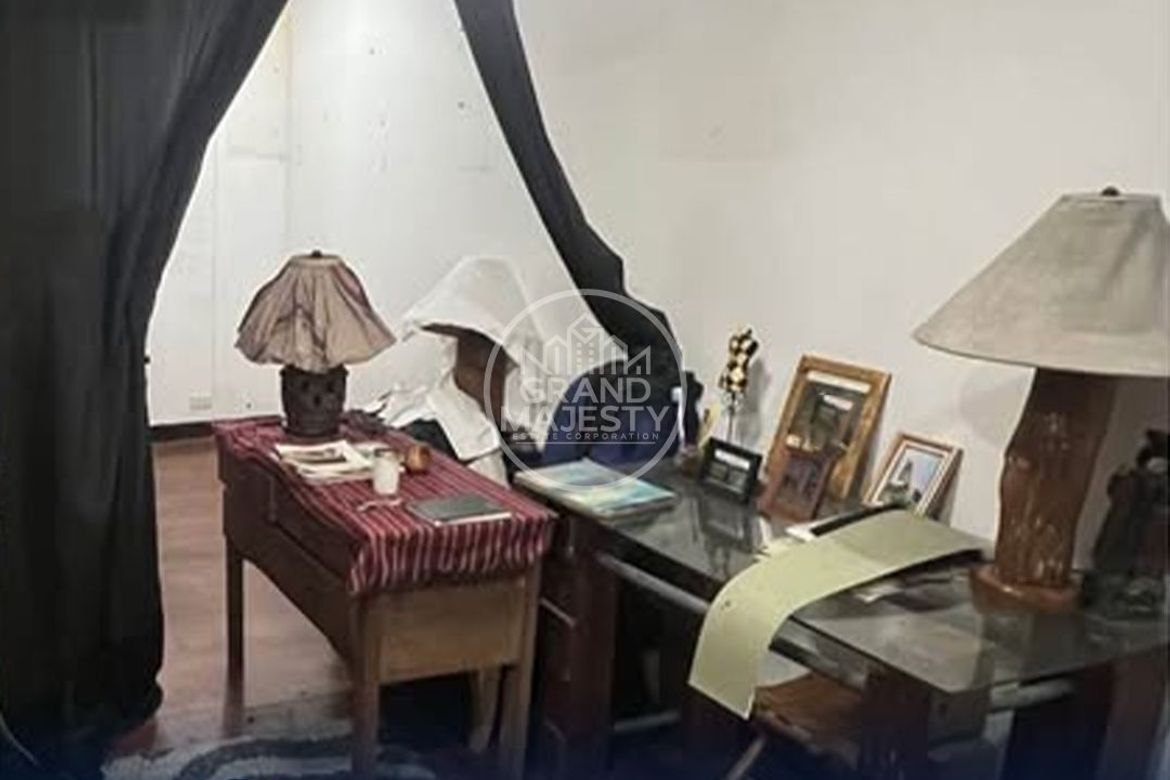 5 Bedroom House for Sale in Quirino 2-A, Quezon City, Metro Manila near LRT-2 Anonas – photo 4
