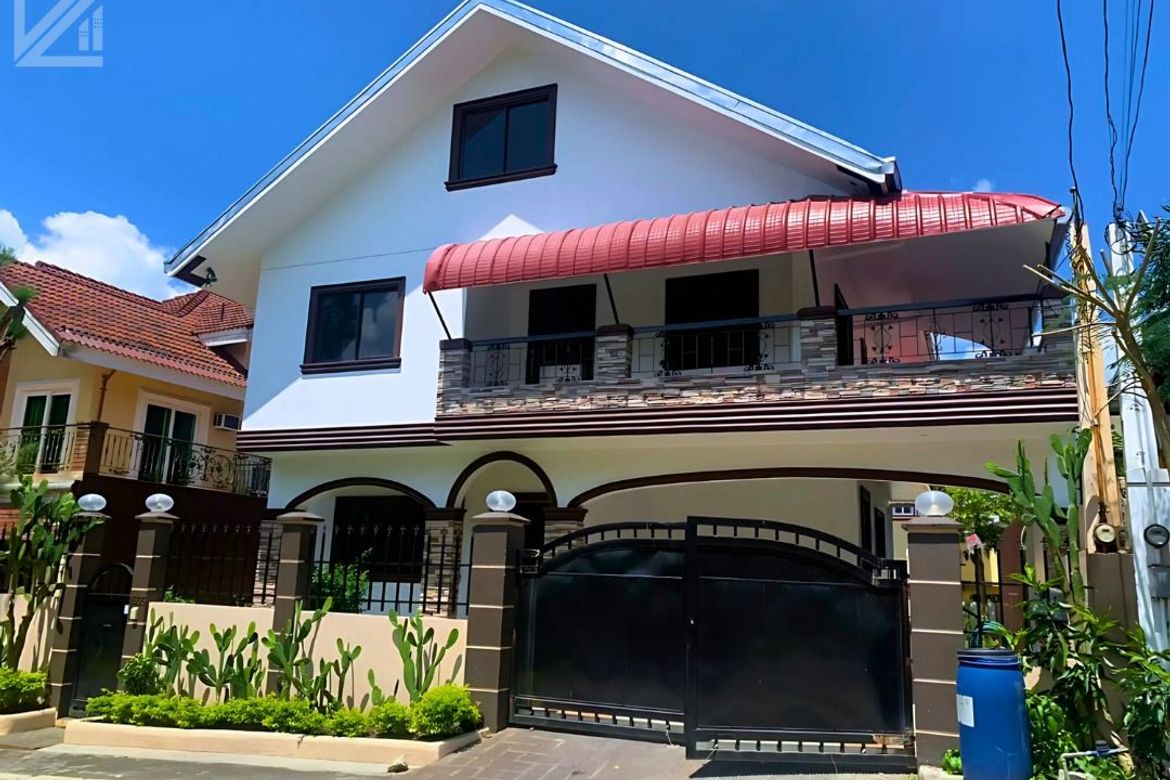 5 Bedroom House for Sale in Royale Tagaytay Estates, Buck Estate, Alfonso, Cavite
