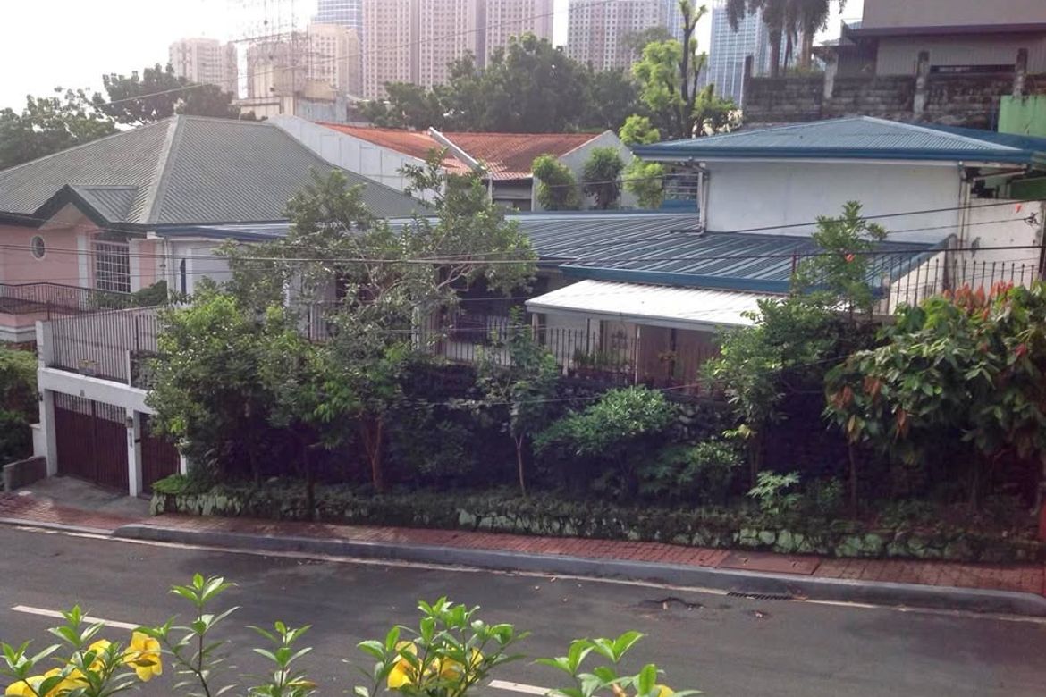 5 Bedroom House for Sale in Saint Ignatius, Quezon City, Metro Manila – photo 2
