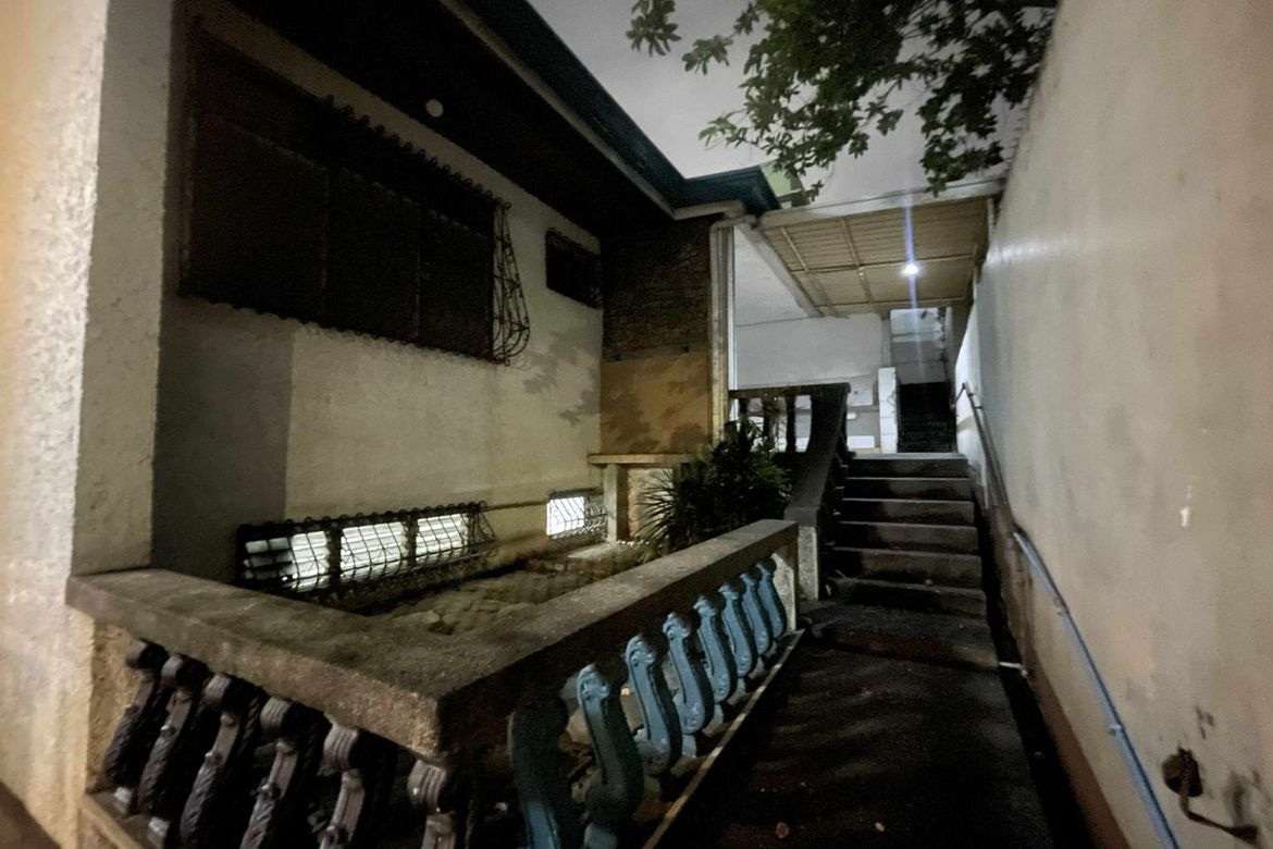 5 Bedroom House for Sale in Saint Ignatius, Quezon City, Metro Manila – photo 8