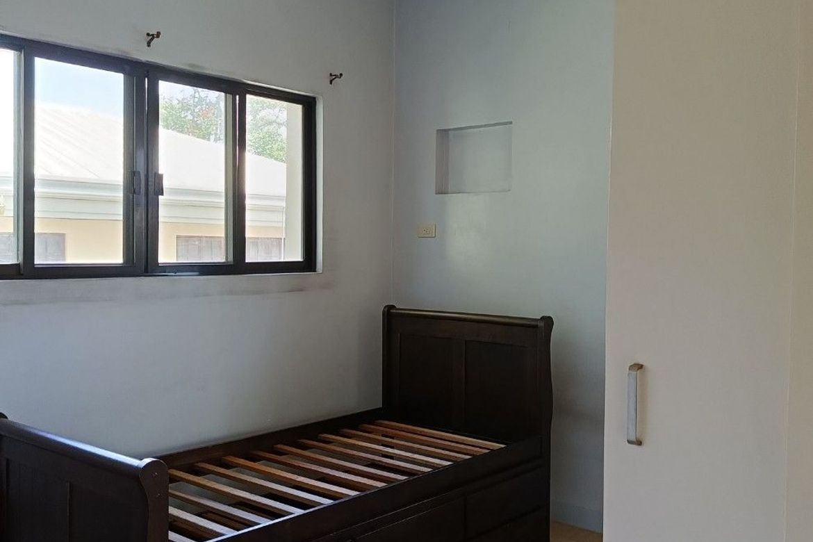 5 Bedroom House for Sale in Saint Ignatius, Quezon City, Metro Manila – photo 5