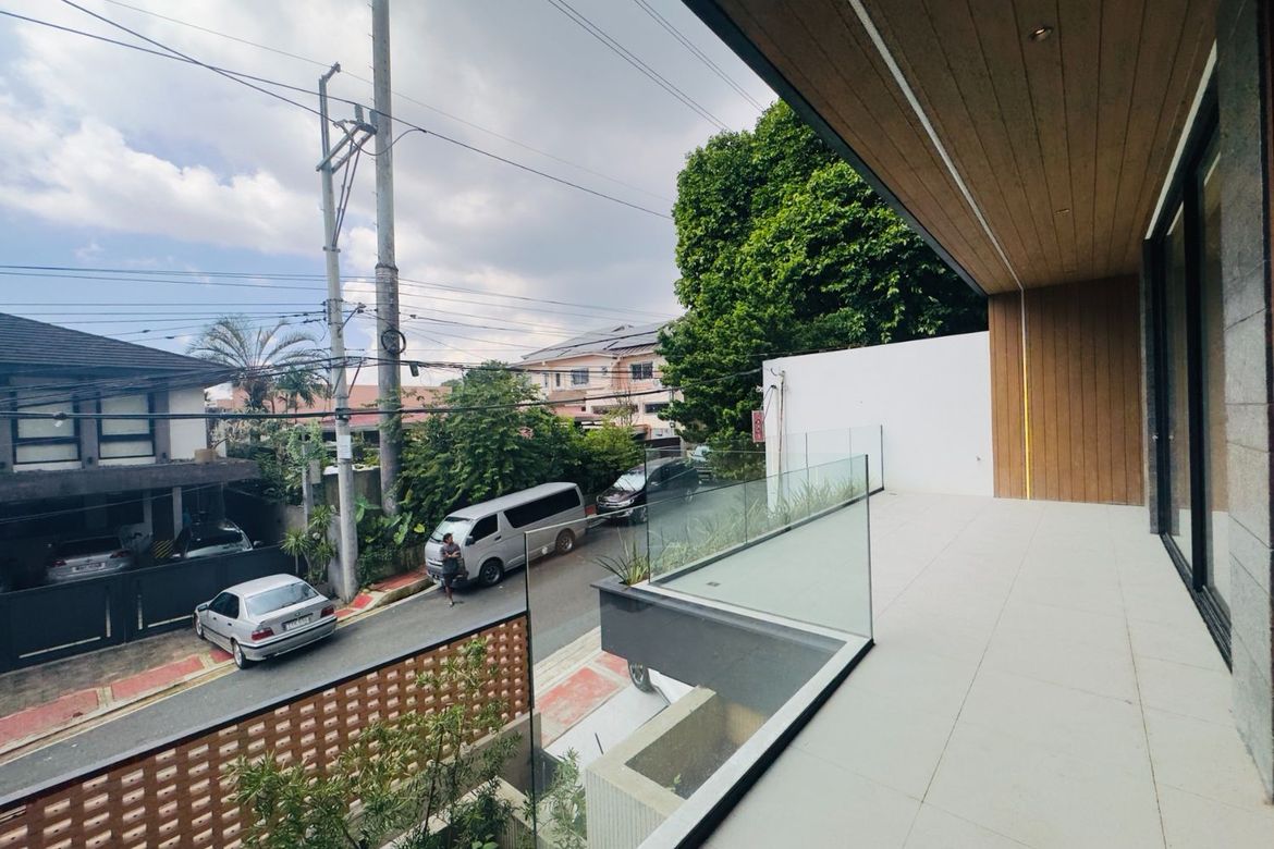 5 Bedroom House for Sale in Saint Ignatius, Quezon City, Metro Manila – photo 5