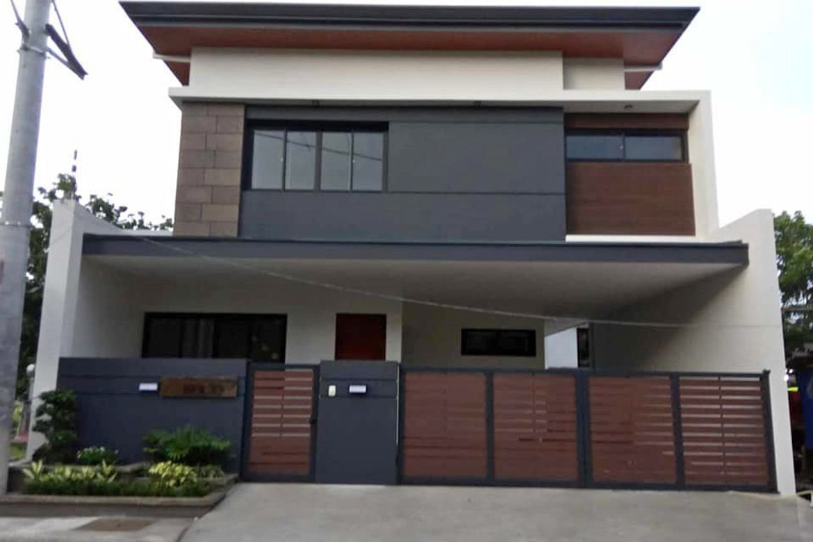 5 Bedroom House for Sale in Salawag, Dasmariñas, Cavite