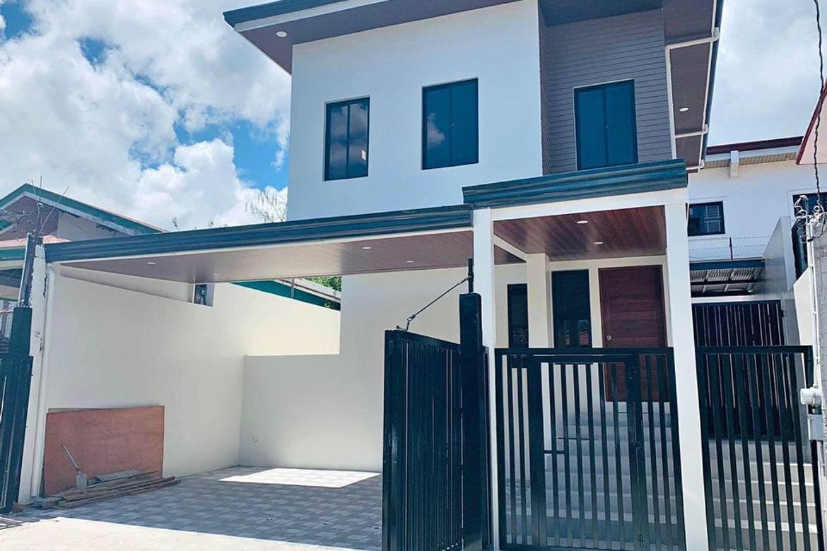 5 Bedroom House for Sale in Sampaloc I, Dasmariñas, Cavite