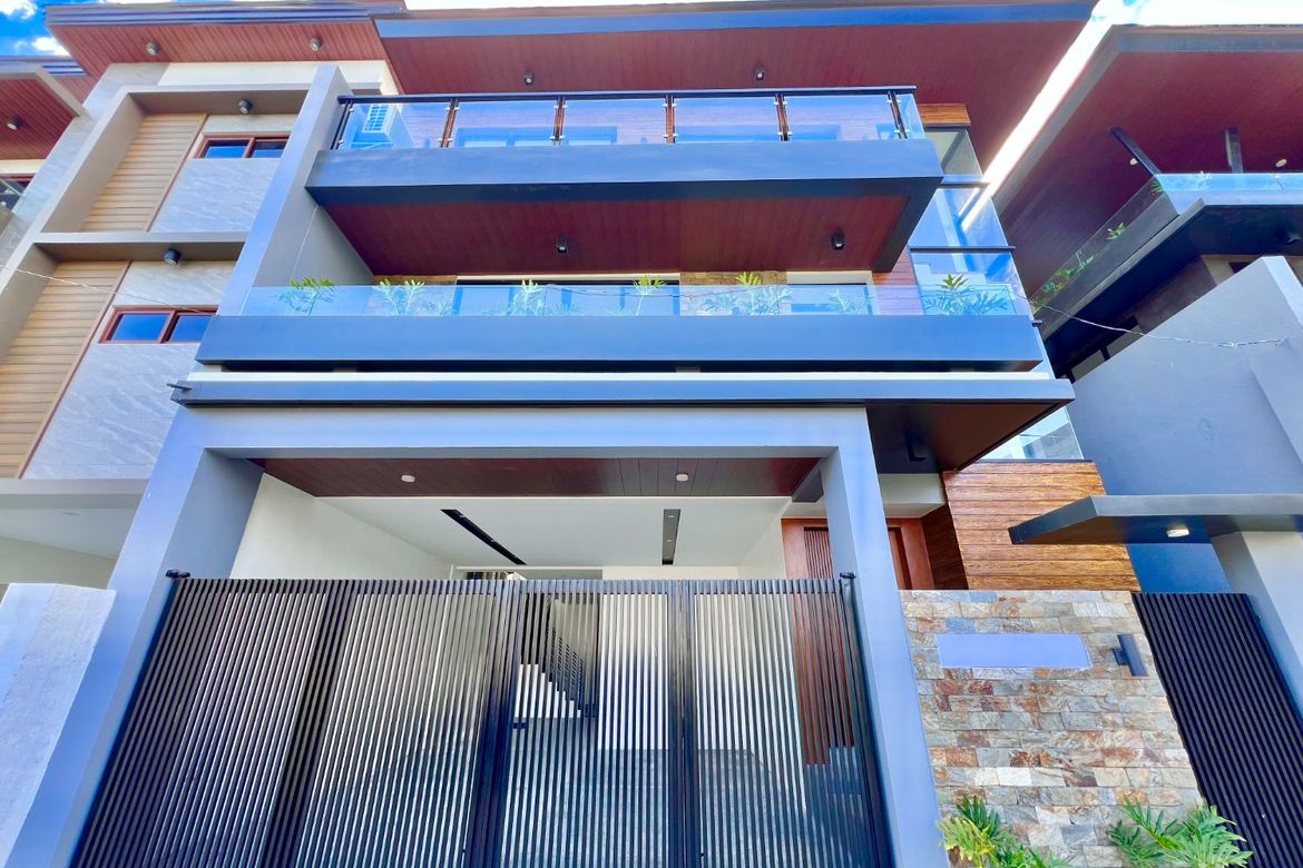 5 Bedroom House for Sale in San Andres, Cainta, Rizal