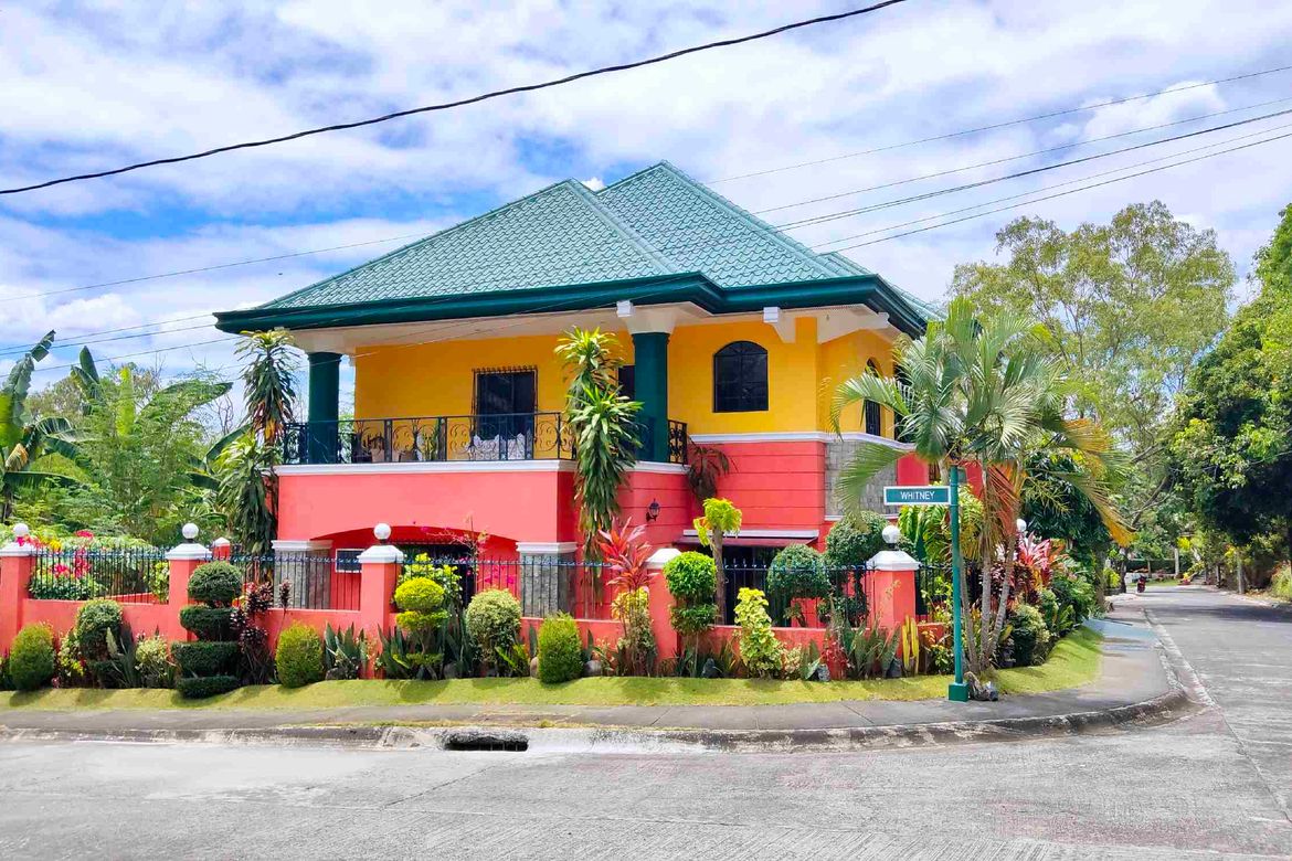 5 Bedroom House for Sale in San Antonio, San Pedro, Laguna – photo 2