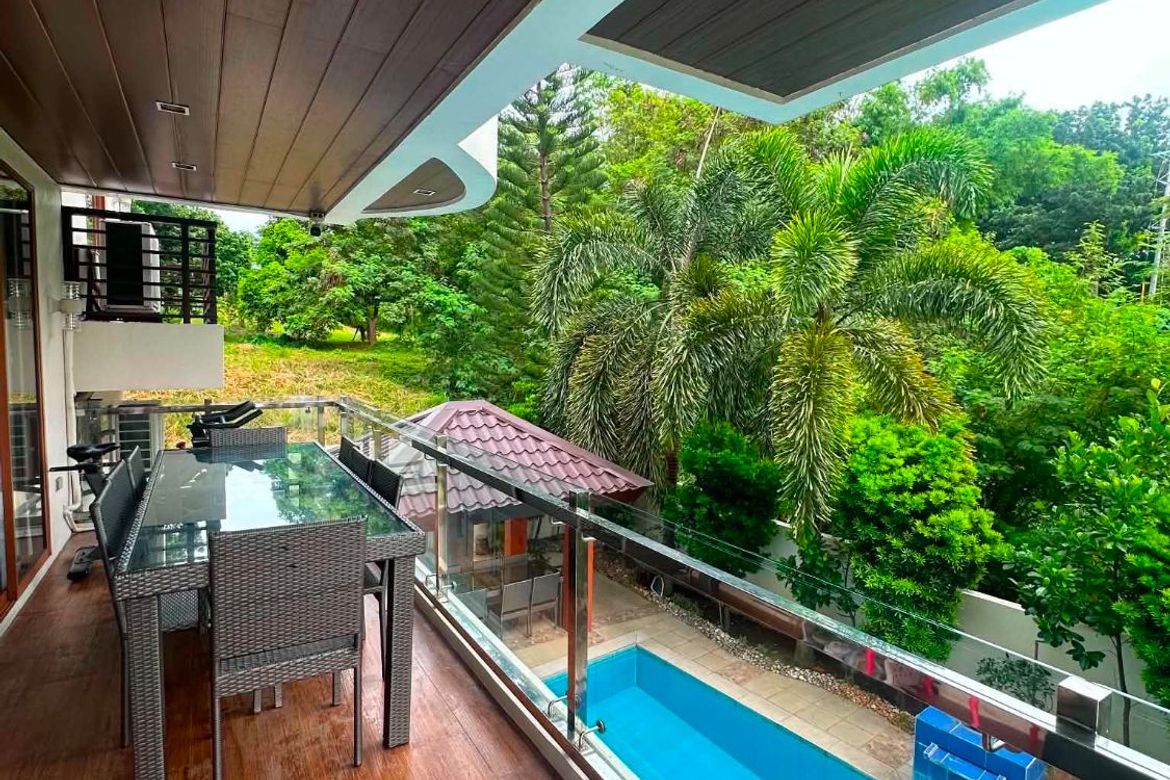 5 Bedroom House for Sale in San Francisco, Biñan, Laguna