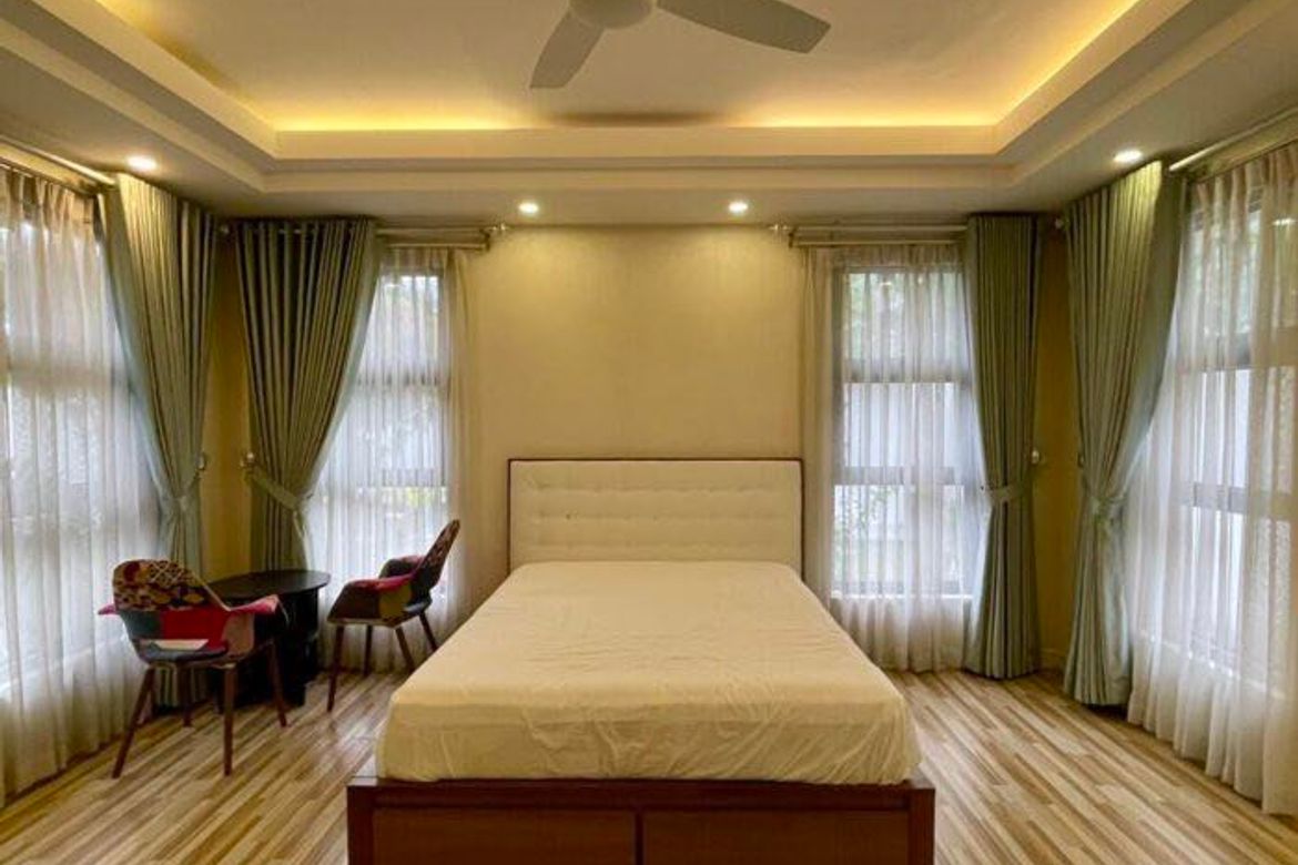 5 Bedroom House for Sale in San Isidro, San Fernando, Pampanga