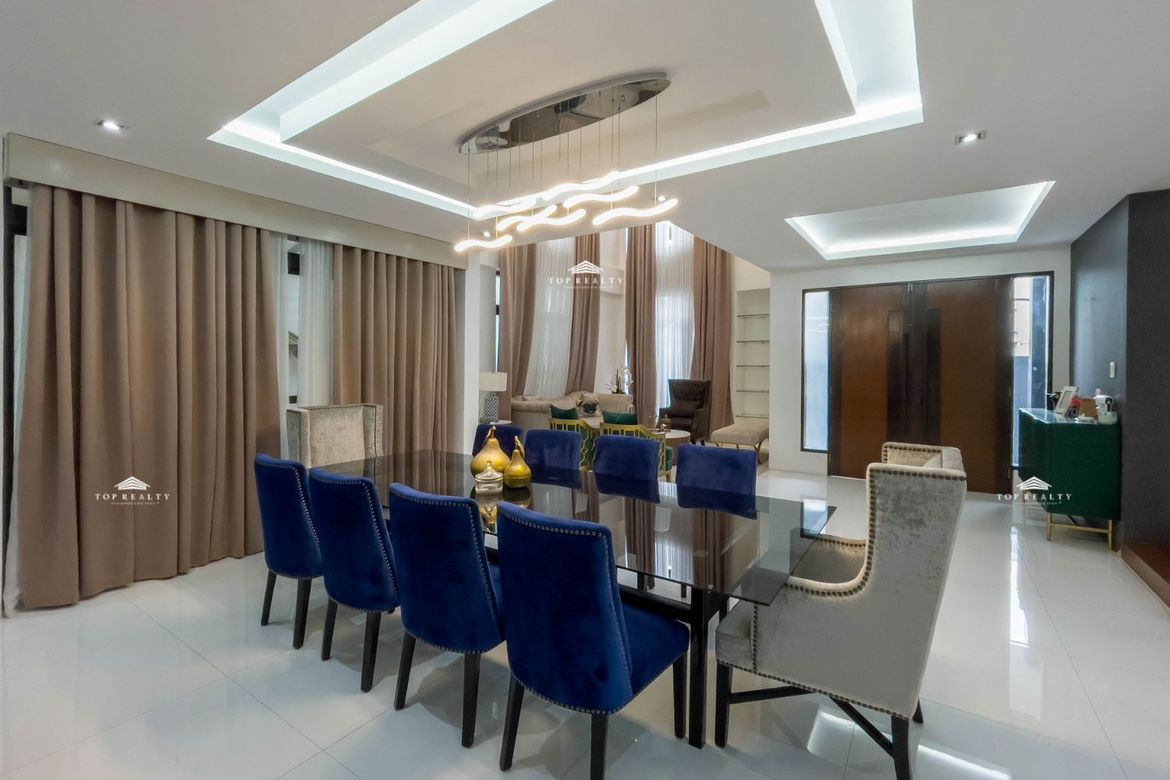 5 Bedroom House for Sale in San Juan, Cainta, Rizal