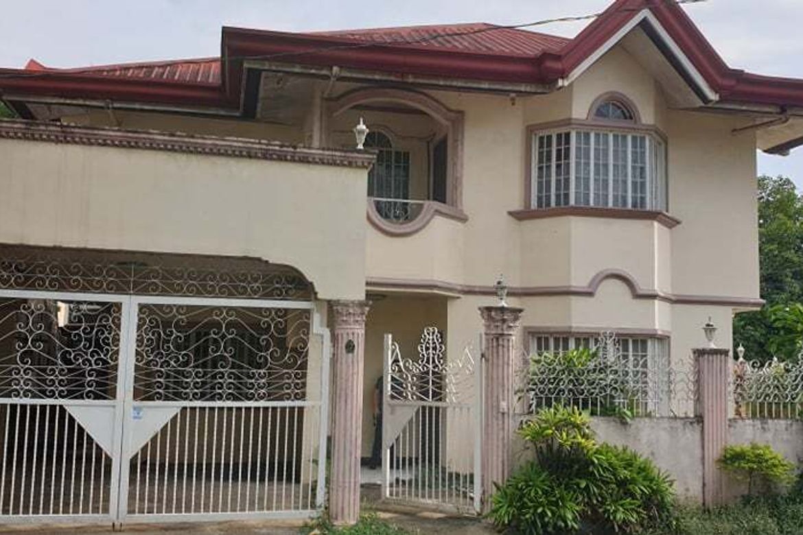 5 Bedroom House for Sale in San Juan, Cainta, Rizal