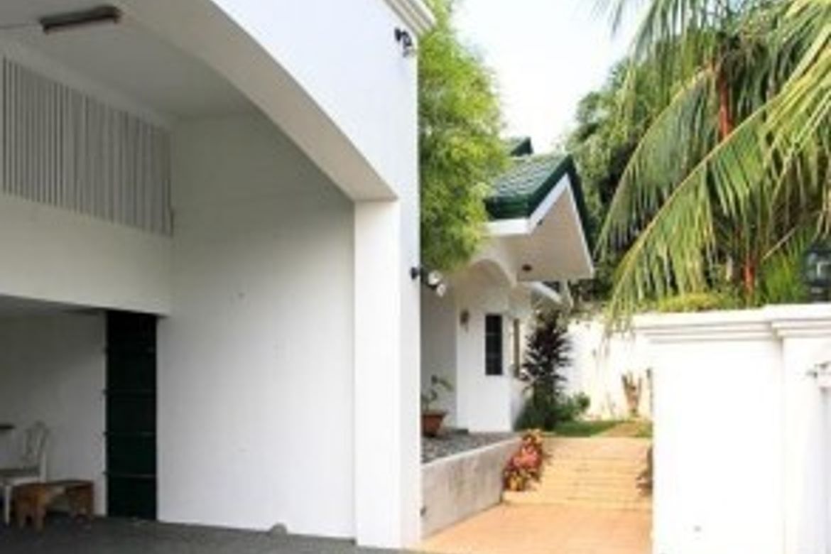 5 Bedroom House for Sale in San Lorenzo, Makati, Metro Manila near MRT-3 Ayala – photo 3