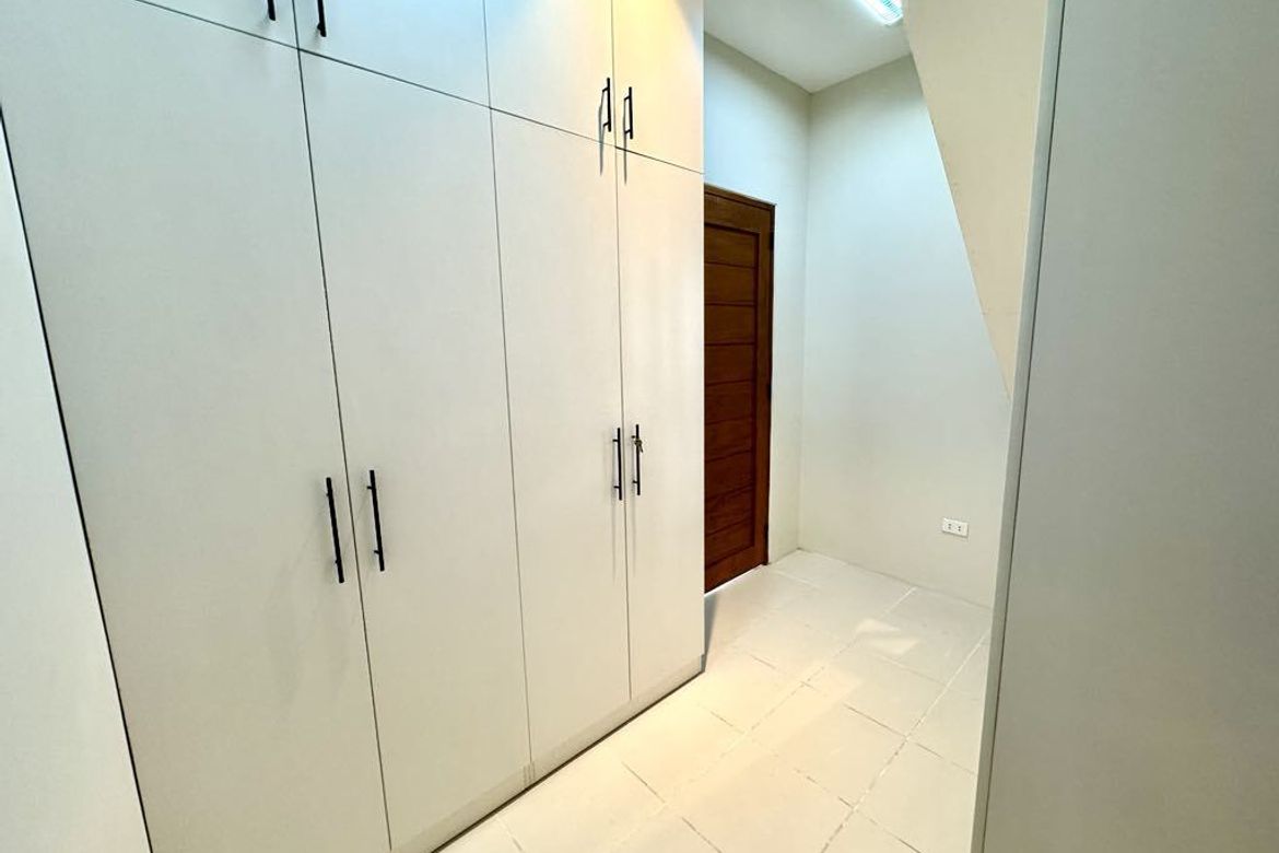 5 Bedroom House for Sale in San Miguel, Pasig, Metro Manila – photo 7