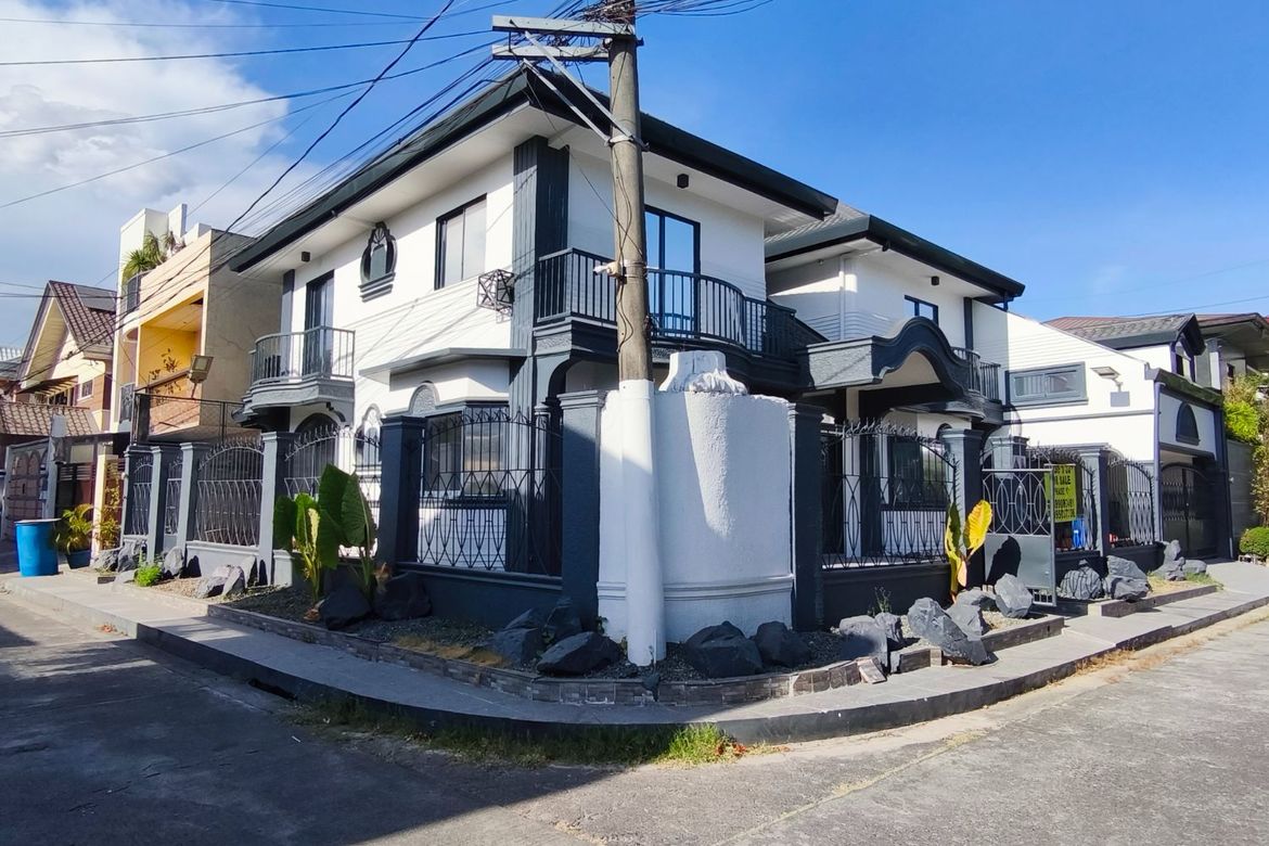 5 Bedroom House for Sale in San Miguel, Pasig, Metro Manila – photo 2