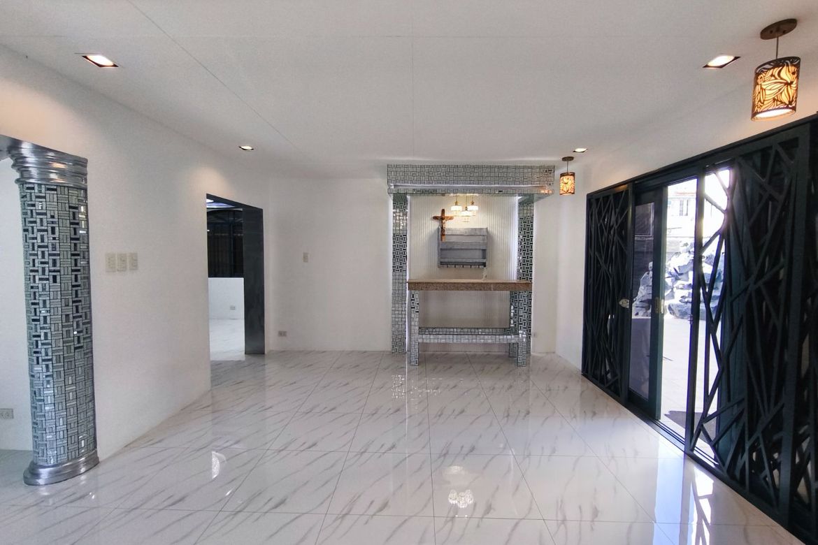 5 Bedroom House for Sale in San Miguel, Pasig, Metro Manila – photo 6