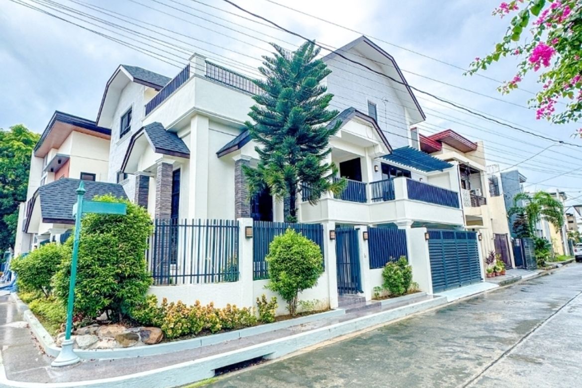 5 Bedroom House for Sale in San Miguel, Pasig, Metro Manila